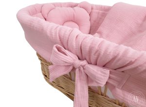 Wiklinowy kosz Mojżesza AMELIA naturalny z pościelą muślinową różową. - obrazek 3